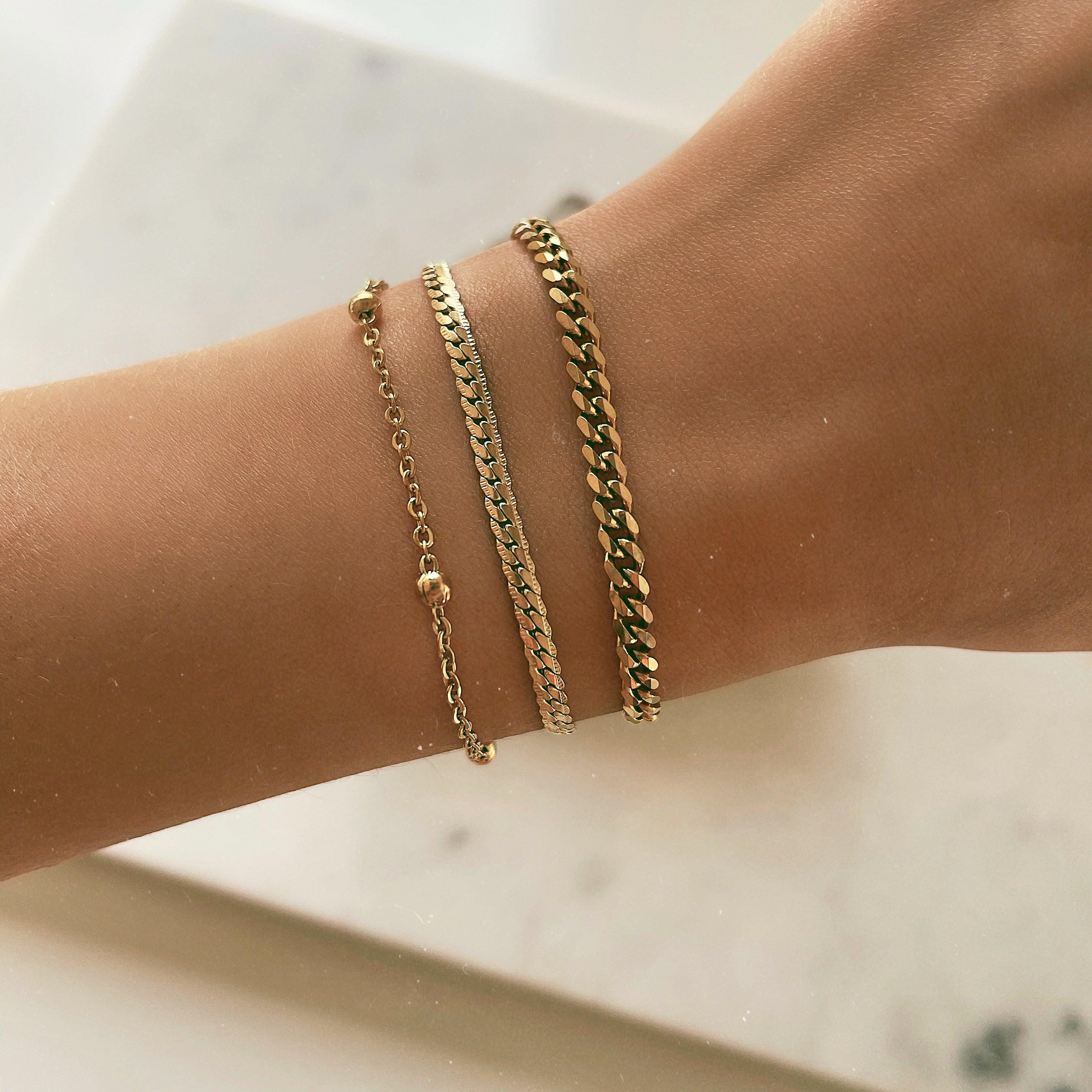 Dainty Ball Bracelet