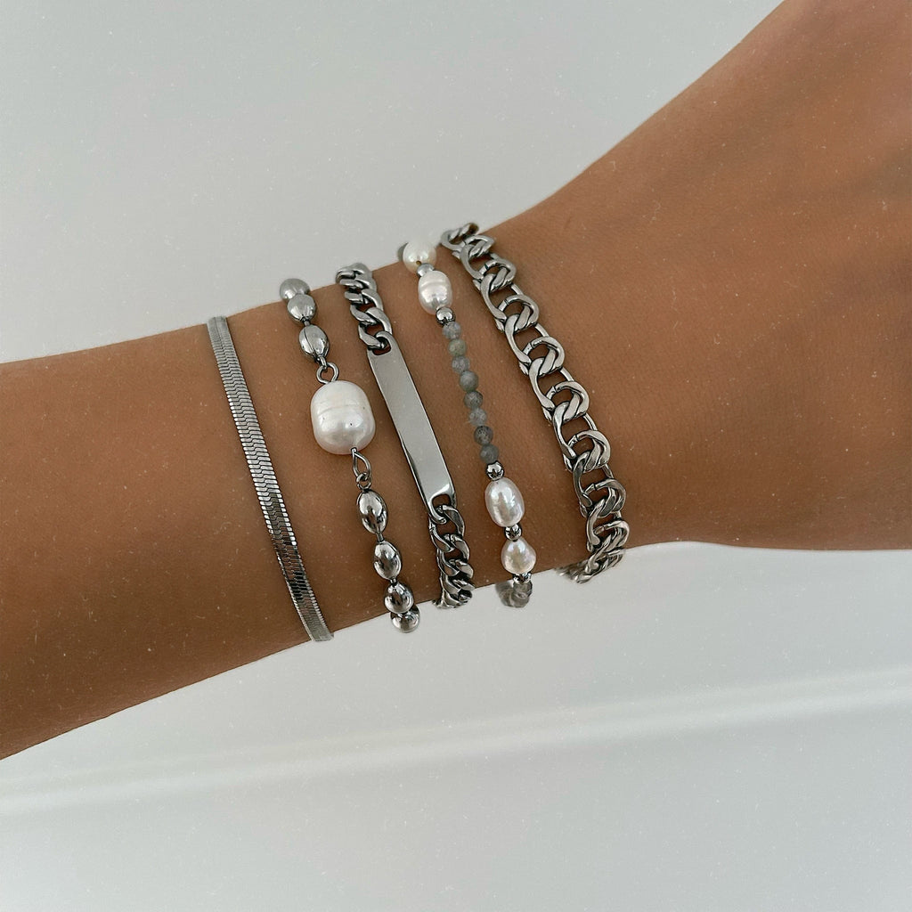 Olivia Pearl Bracelet